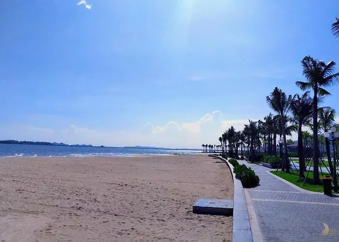 Nguyên Căn, 5 Ngủ, Bể Bơi Chung, Cách Bãi Biển 100m Căn hộ *
