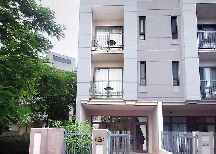 Căn hộ Nguyên Căn, 5 Ngủ, Bể Bơi Chung, Cách Bãi Biển 100m *